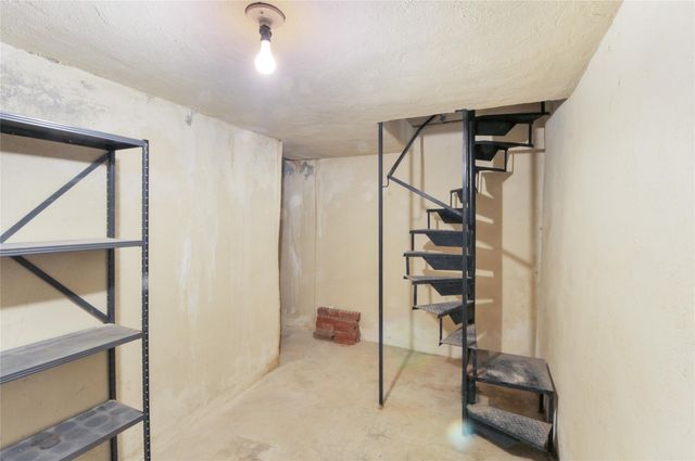 801 Sherwood Lane, Bovina, TX 79009