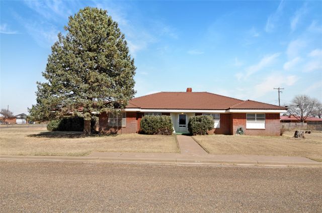 801 Sherwood Lane, Bovina, TX 79009