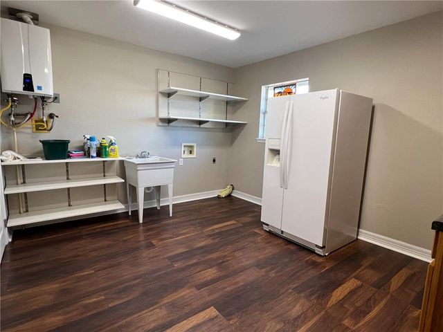 6617 FM 882, Pawnee, TX 78119