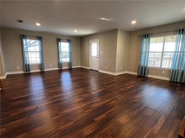 6617 FM 882, Pawnee, TX 78119