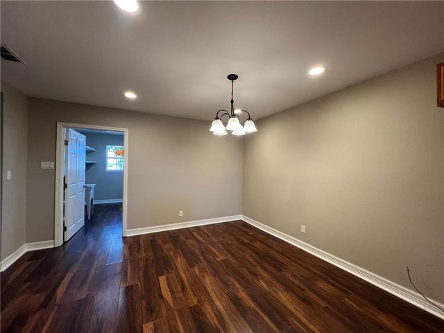 6617 FM 882, Pawnee, TX 78119