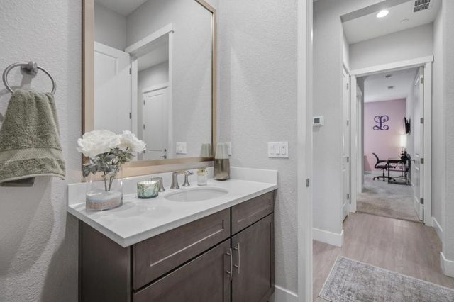 1158 Crescent Avenue, Manteca, CA 95336