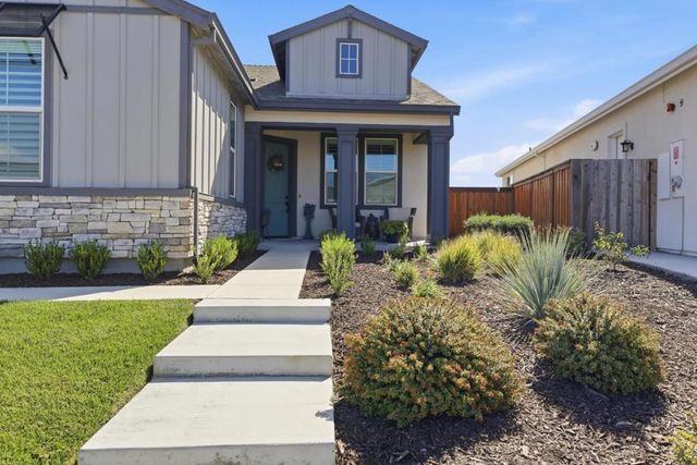 1158 Crescent Avenue, Manteca, CA 95336