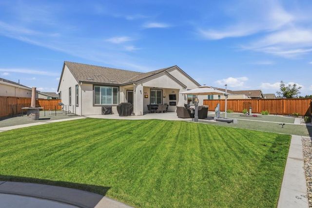 1158 Crescent Avenue, Manteca, CA 95336