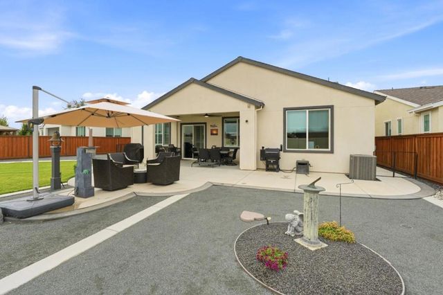 1158 Crescent Avenue, Manteca, CA 95336