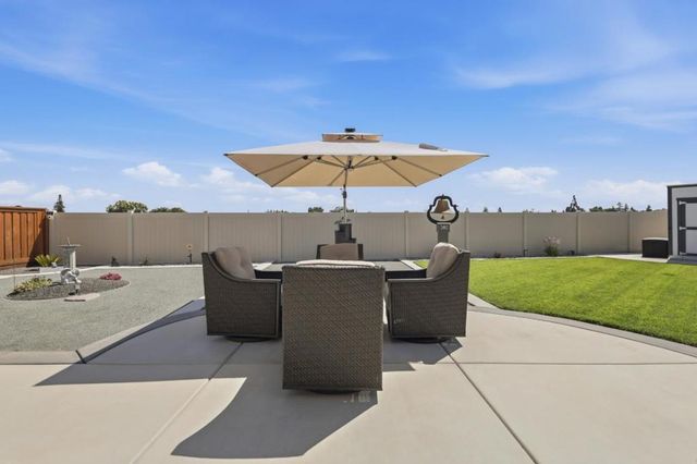 1158 Crescent Avenue, Manteca, CA 95336