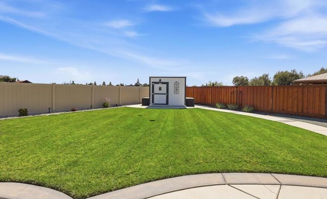 1158 Crescent Avenue, Manteca, CA 95336