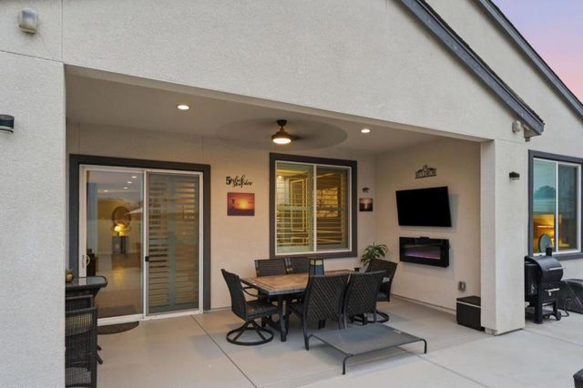 1158 Crescent Avenue, Manteca, CA 95336