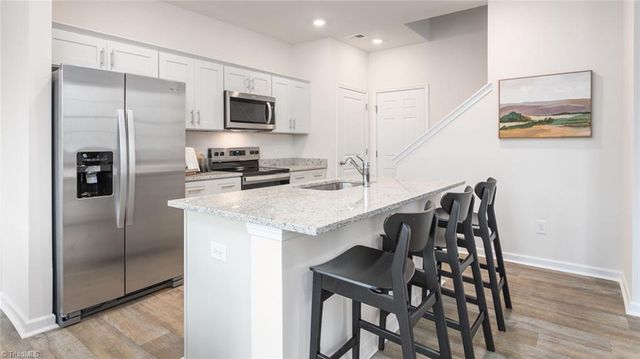 1100 Broholmer Lane, Greensboro, NC 27405