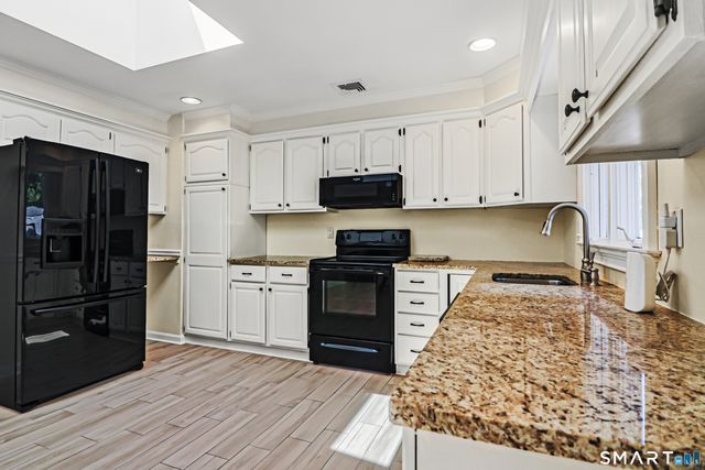 8 Woodchuck Court, Norwalk, CT 06854