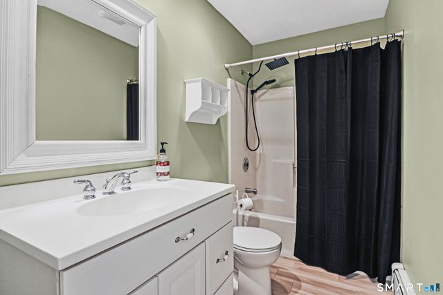 8 Woodchuck Court, Norwalk, CT 06854