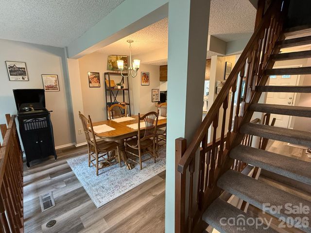 7301 Pebblestone Drive Apt D, Charlotte, NC 28212