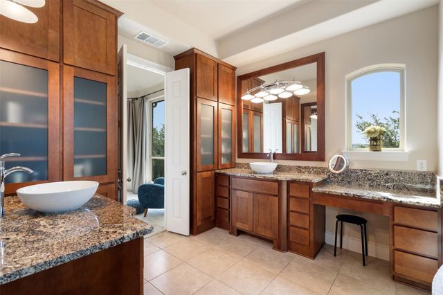 732 Santaluz PATH, Austin, TX 78732