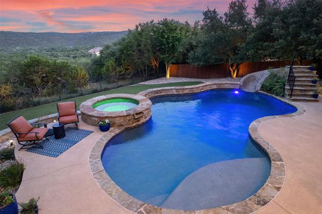 732 Santaluz PATH, Austin, TX 78732