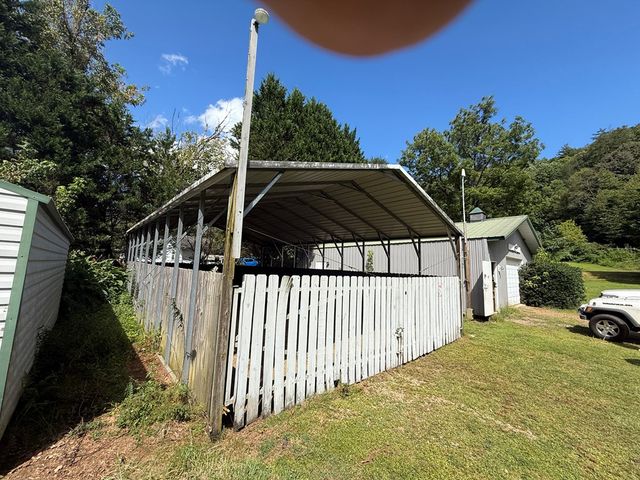 3335 Upper Peachtree Road, Murphy, NC 28906