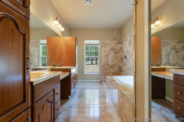 446490 NE 280 Road, Vinita, OK 74301