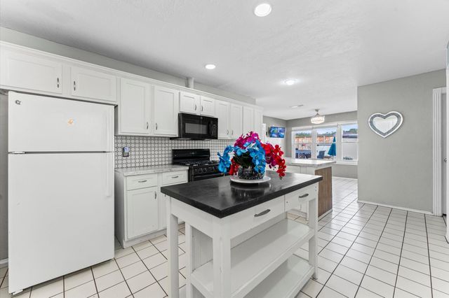 16506 Crossfield Drive, Houston, TX 77095