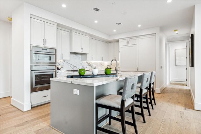 5656 San Felipe Street 603, Houston, TX 77056