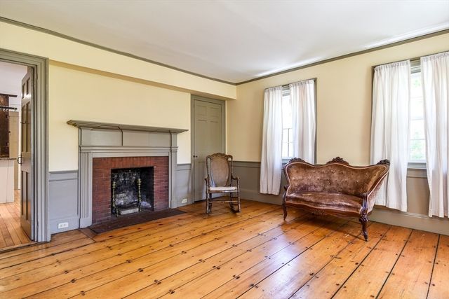 33 Grove Street, Framingham, MA 01701