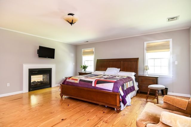 33 Grove Street, Framingham, MA 01701