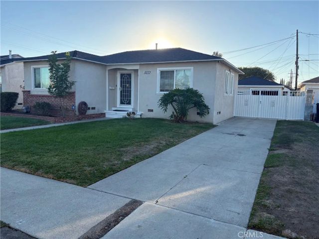 12233 Compton Avenue, Los Angeles, CA 90059