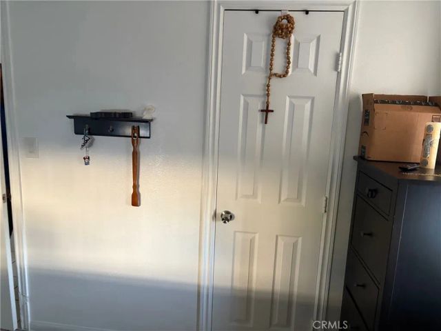 12233 Compton Avenue, Los Angeles, CA 90059