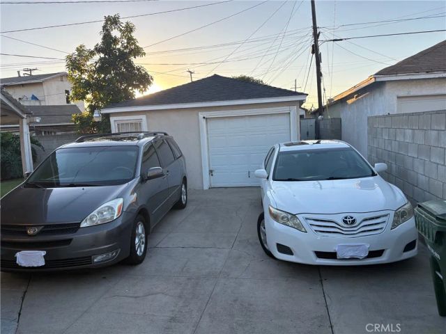 12233 Compton Avenue, Los Angeles, CA 90059