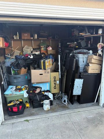 12233 Compton Avenue, Los Angeles, CA 90059