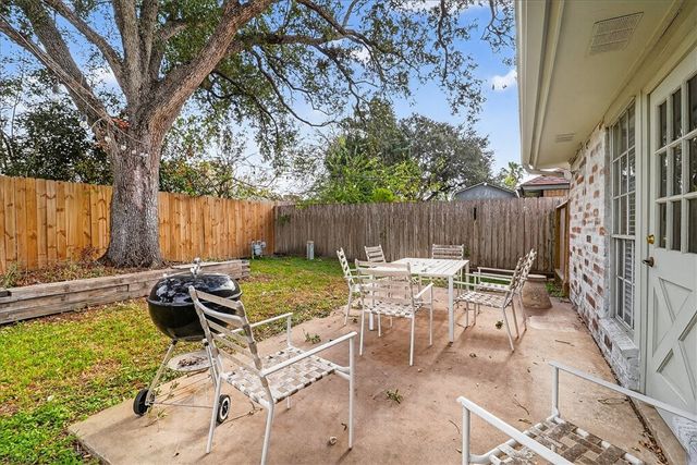 5422 Whitemarsh Dr, Corpus Christi, TX 78413