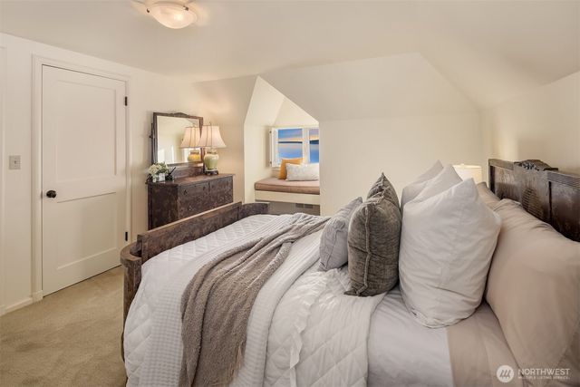 24635 8th Avenue S, Des Moines, WA 98198