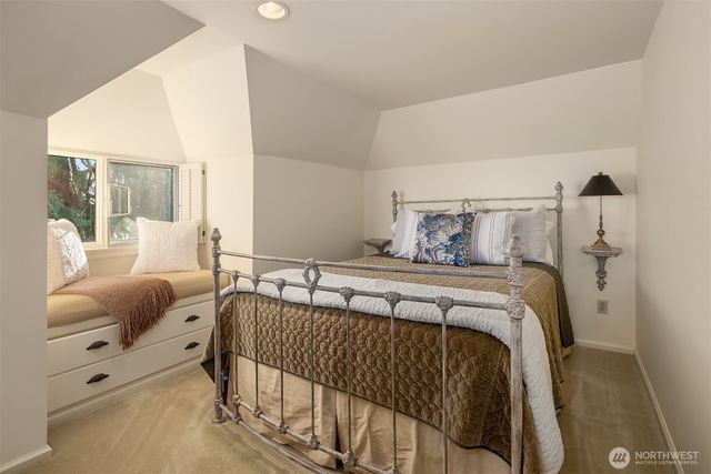 24635 8th Avenue S, Des Moines, WA 98198