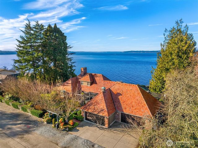 24635 8th Avenue S, Des Moines, WA 98198