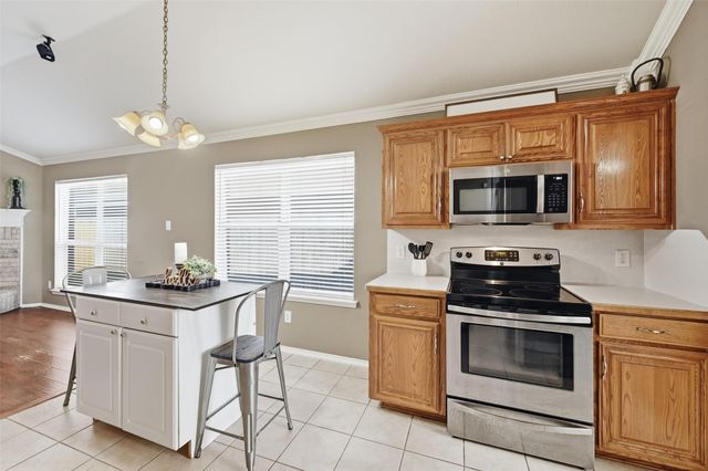 4423 New Meadow Drive, Mansfield, TX 76063