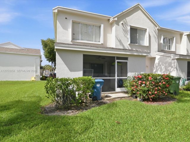 21 Simonton Cir, Weston, FL 33326