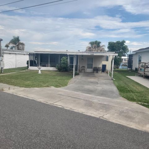 1403 LAKEVIEW DRIVE, Tavares, FL 32778