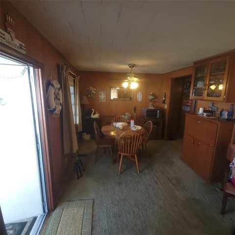 1403 LAKEVIEW DRIVE, Tavares, FL 32778
