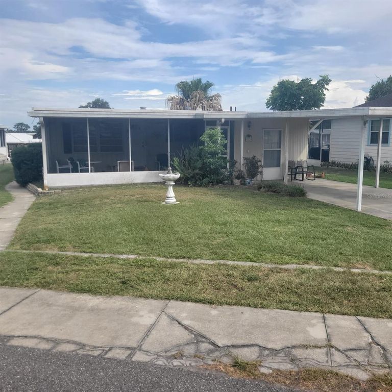 1403 LAKEVIEW DRIVE, Tavares, FL 32778