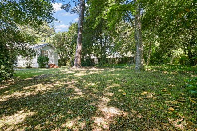 410 42nd Ave. N, Myrtle Beach, SC 29577