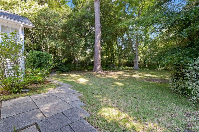 410 42nd Ave. N, Myrtle Beach, SC 29577