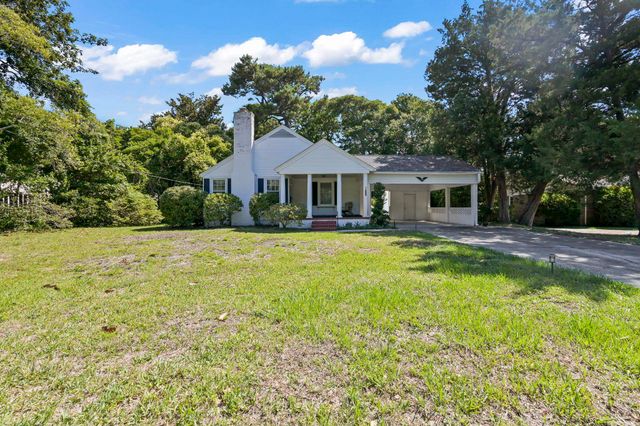 410 42nd Ave. N, Myrtle Beach, SC 29577