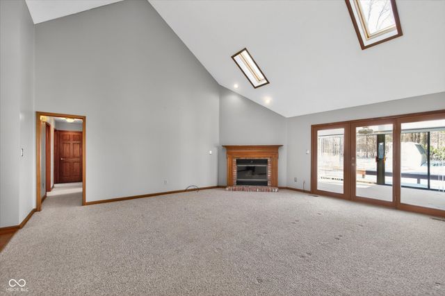 8512 Gallant Fox Drive, Indianapolis, IN 46217