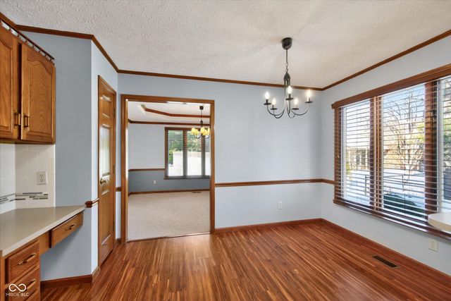 8512 Gallant Fox Drive, Indianapolis, IN 46217