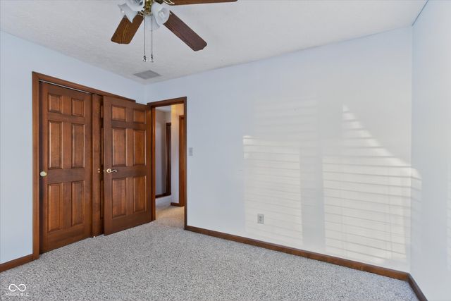 8512 Gallant Fox Drive, Indianapolis, IN 46217