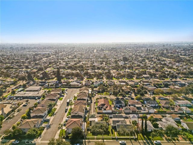 2100 W Valencia, Fullerton, CA 92833