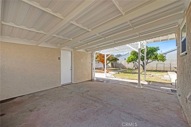 2100 W Valencia, Fullerton, CA 92833