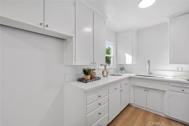 2100 W Valencia, Fullerton, CA 92833