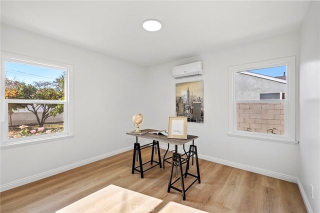 2100 W Valencia, Fullerton, CA 92833