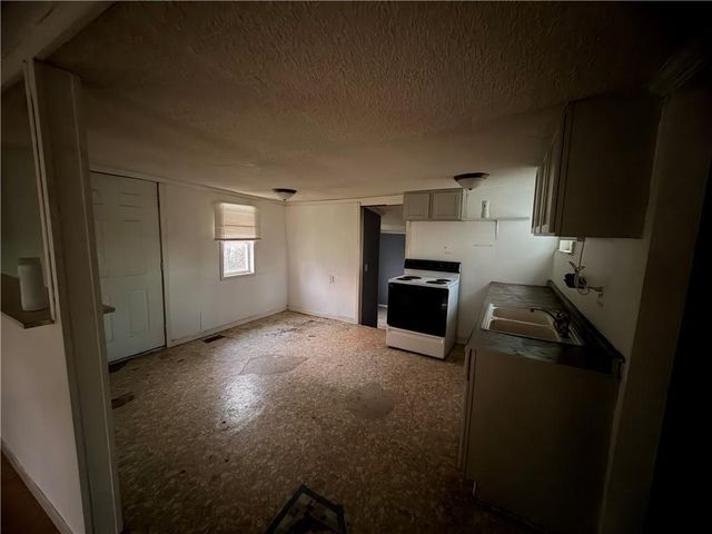 204 S Buffalo Street, Holden, MO 64040