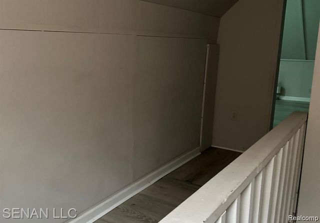 1520 E Oakland Avenue, Lansing, MI 48906