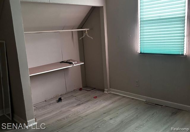 1520 E Oakland Avenue, Lansing, MI 48906